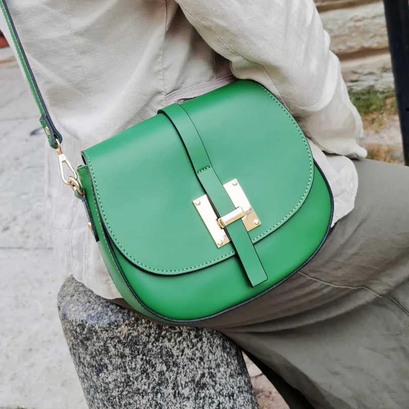 Udine Crossbody bag - U-shaped SADDLE bag - Genuine Italian Leather - Kelly green